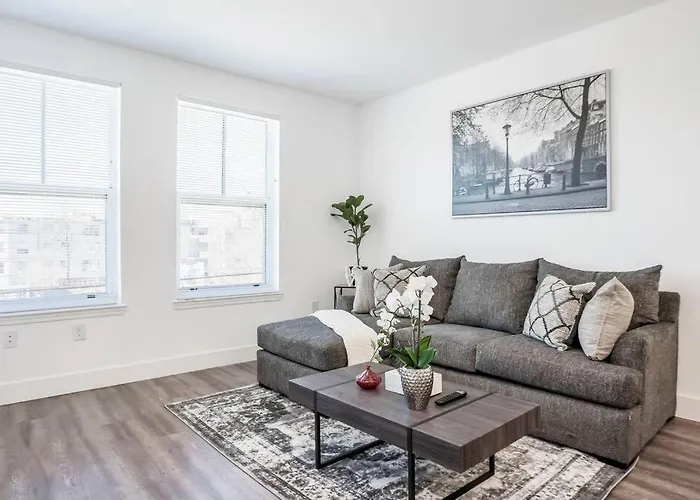 Swanky Atlanta Apartment